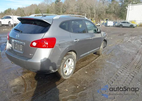 2015 Nissan Rogue Select S z USA, uszkodzony, nr VIN JN8AS5MV1FW760563